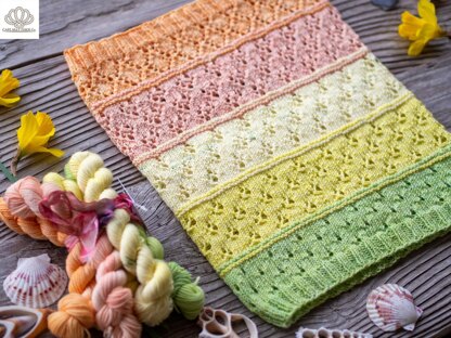 Lacy Sampler Cowl