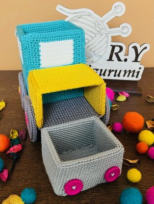 Amigurumi Happiness Truck