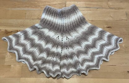 Queenara Cowl