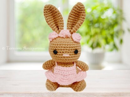 Crochet pattern bunny Mila