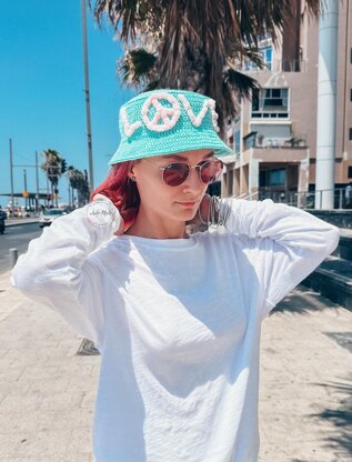 Women’s hippie bucket hat