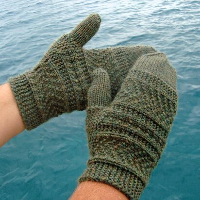 Sideways Gansey Style Mittens