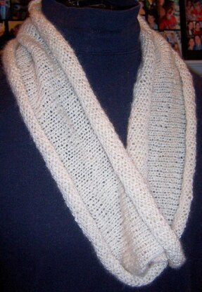 Movie Time ... a cowl so simple you can knit it while watching a movie