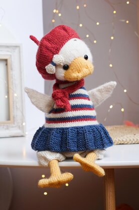 Knitting Pattern: Wardrobe for large gooses