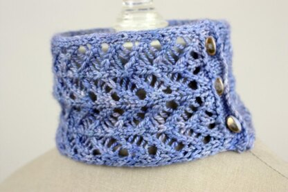 Chevrelle Knit Lace Neck Cuff