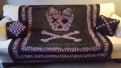 Skull and Crossbones Bow Blanket With Bonus Pillow Patterns