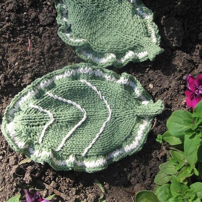 My Very Gated Garden Leaf Dishcloth - knitting pattern