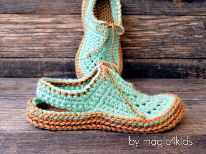 Crochet hot sale baby crocs