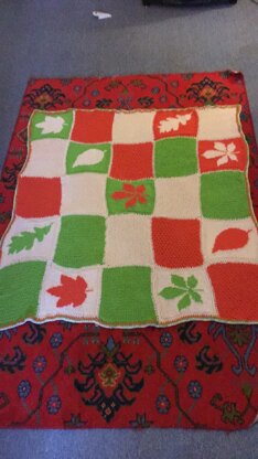 Oak Leaf Intarsia Square