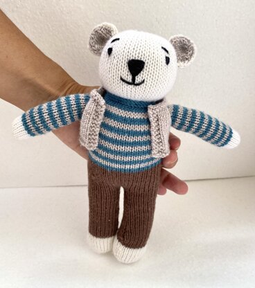 Two white teddys - knitted pattern