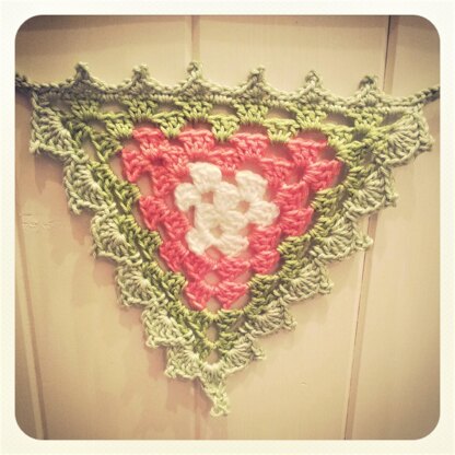 Garland :: Granny Bunting with Edging