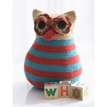 Owl Toy in Bernat Satin