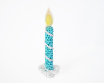 Birthday candles. Crochet cake topper. Realistic crochet candles. Cupcake candles