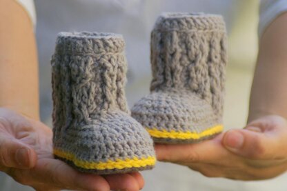 Ugg inspired crochet hot sale baby booties