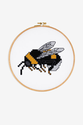 Bumble Bee in DMC - PAT0685 -  Downloadable PDF