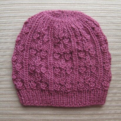 Hat in Cherries Stitch for a Lady