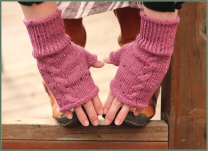 Pine Court Mitts