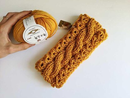 Chunky Lace Cable Headband