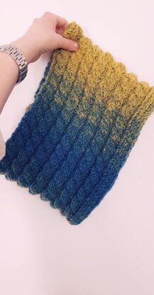 Cosy Cabled cowl