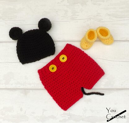 Mickey Mouse Hat and Shorts Set