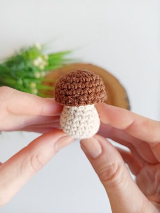 Mushrooms crochet pattern, Christmas tree ornaments, amigurumi food pattern