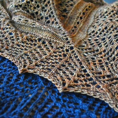 Amberwell shawl