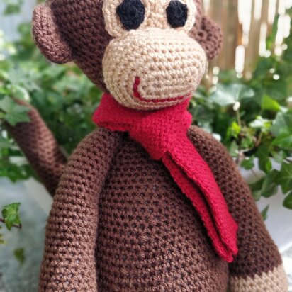 Alfred the Monkey crochet amigurumi