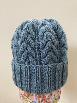 Pretty Cables Beanie Hat Aran