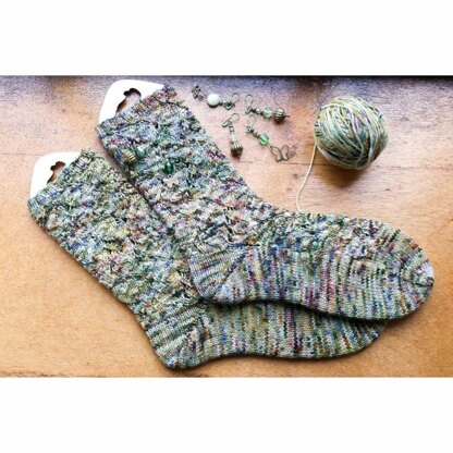 Tumbling Vines Socks