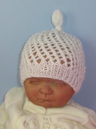 Baby Simple Lace Stitch Topknot Skullcap Hat