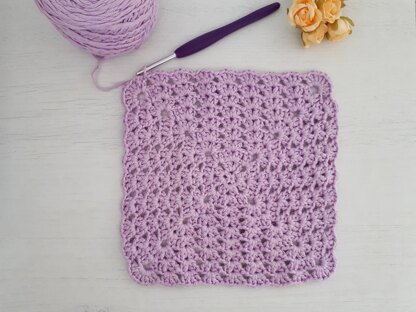 Iris Stitch In a Square Hotpad