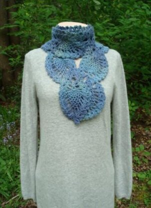 Cascading Pineapples Scarf - PA-301