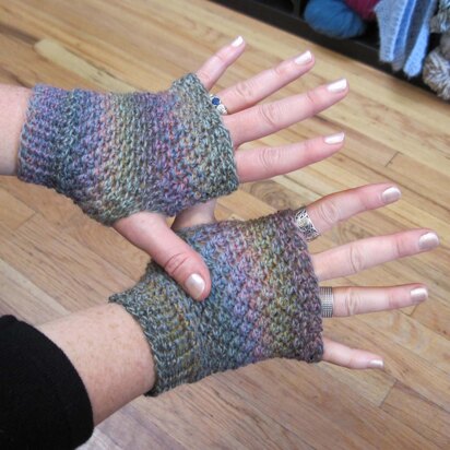 Spiraling Crosses Gauntlets