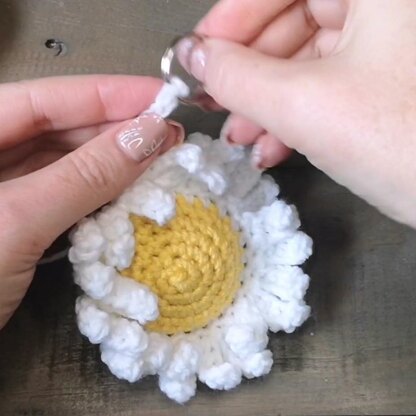 3D Daisy keyring