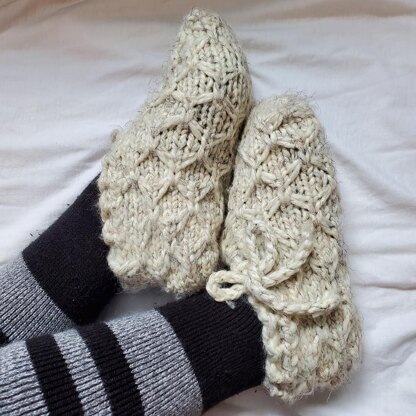 Honeycomb Slippers & Leg Warmers