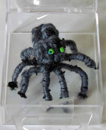 "75 Birds, Butterflies and Beautiful Beasties to Knit and Crochet"