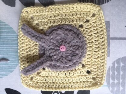 Bunny granny square