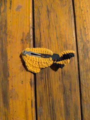 “Golden Bubbles” Fish Hair Clip