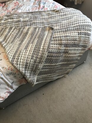 Dove grey wave blanket