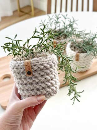 The Herringbone Planter 085