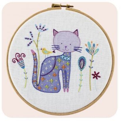 Un Chat Dans L'Aiguille Ying the Cat Contemporary Printed Embroidery Kit - Multi