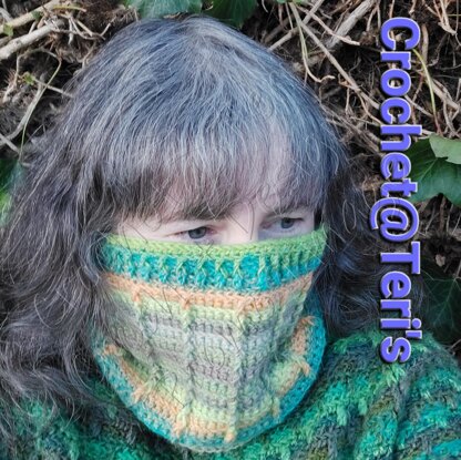 Textured Neck Warmer Cowl