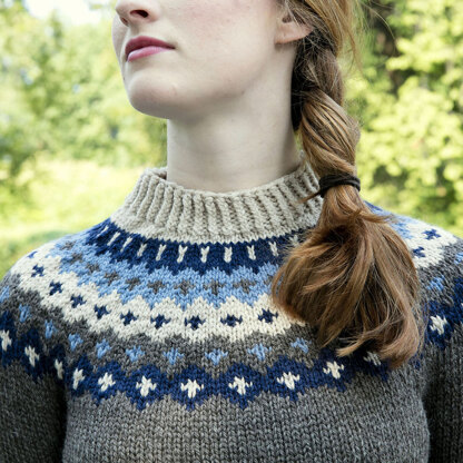 Plymouth Yarn 2953 Women's Fairisle Yoke Pullover PDF