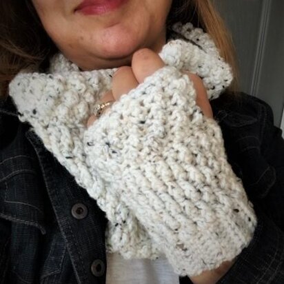 Laguna Fingerless Gloves