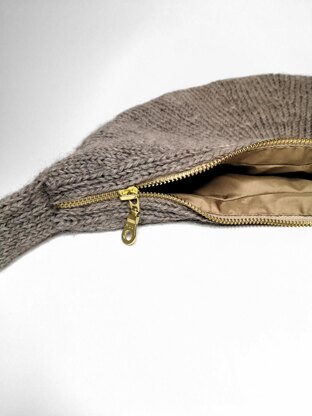 Nina Crescent Bag