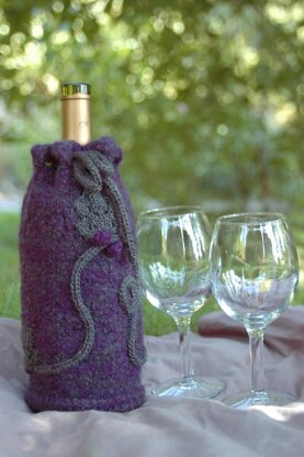 Traveling Vines Wine Cozy