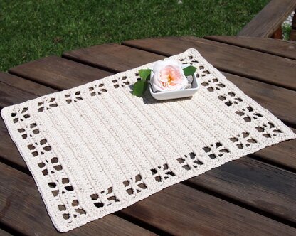 Backyard Picnic Placemat