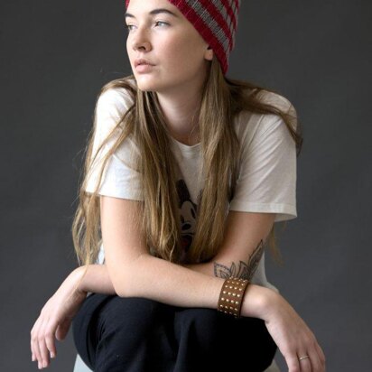Poets Beanie - knitting pattern