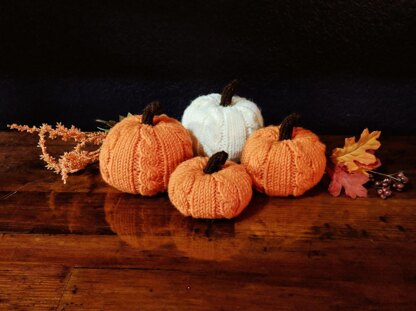 Cabled Pumpkins