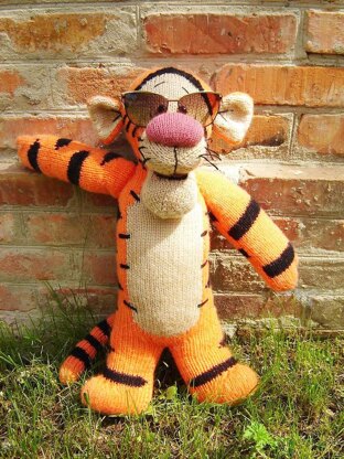 Knitted Tigger Winnie's friend